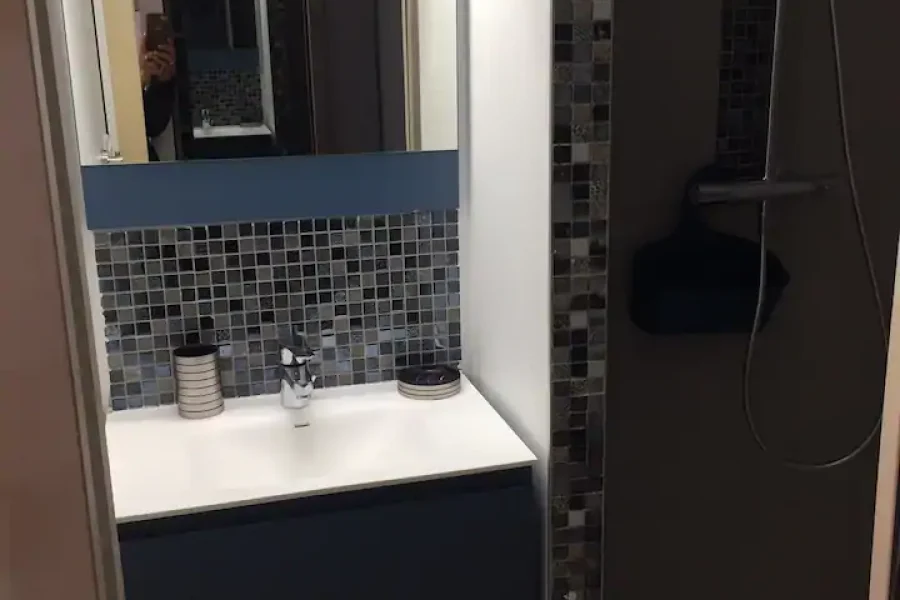 1cab5d4d-0a71-478c-bc16-0ace551cc4c9